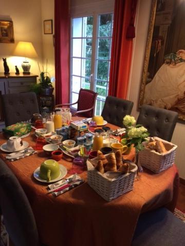 Clos Du Bourg Bed & Breakfast Saint-Cyr-en-Val Ngoại thất bức ảnh